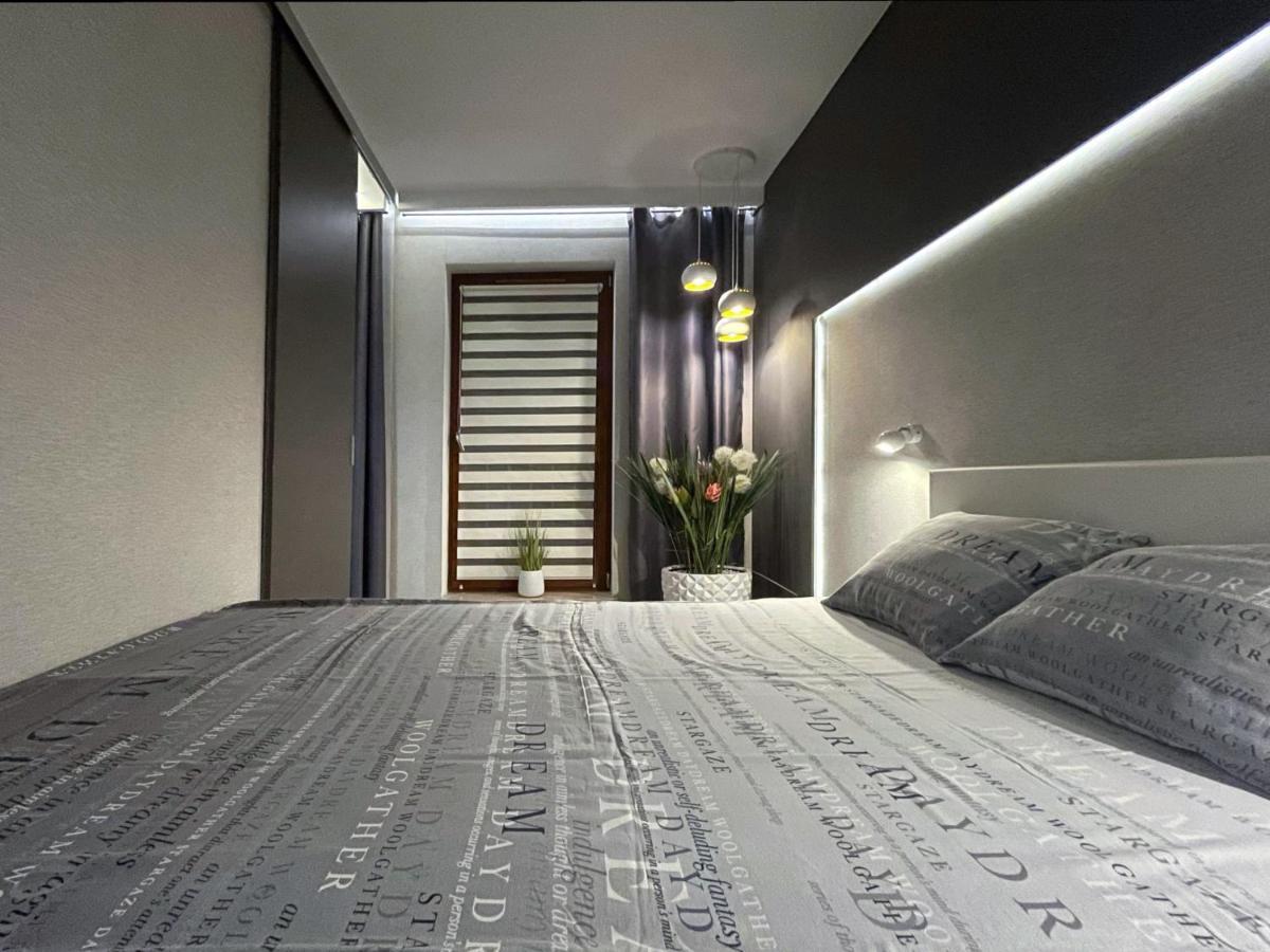 4Uapart-Apartment Suite Platan Grey Świnoujście Exteriör bild