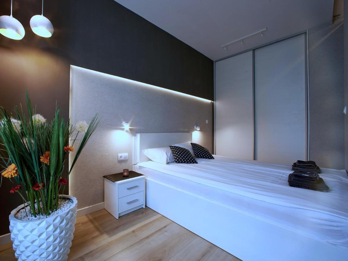4Uapart-Apartment Suite Platan Grey Świnoujście Exteriör bild