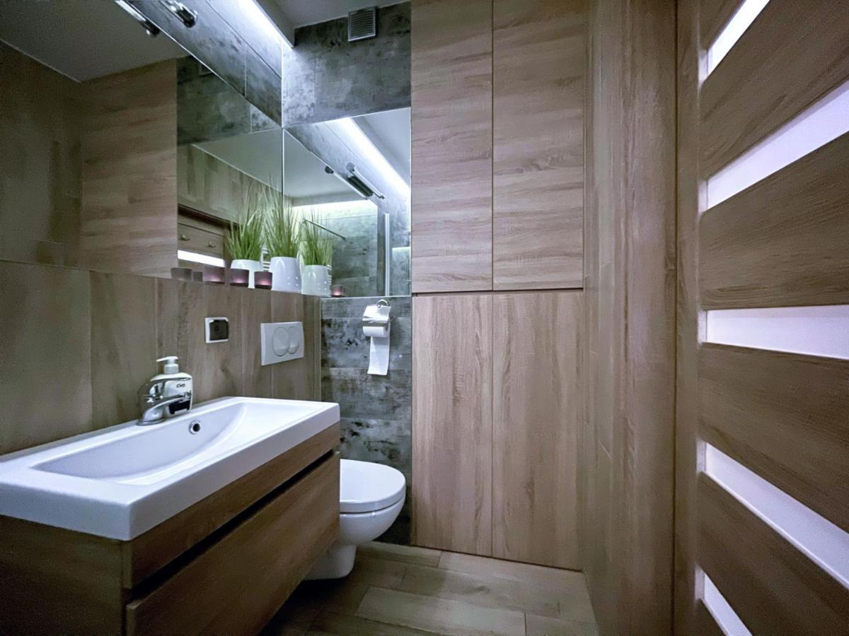 4Uapart-Apartment Suite Platan Grey Świnoujście Exteriör bild